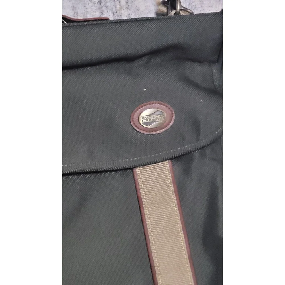 American Tourister Olive Canvas Cordura Shoulder Bag & Matching Hang Garment Bag